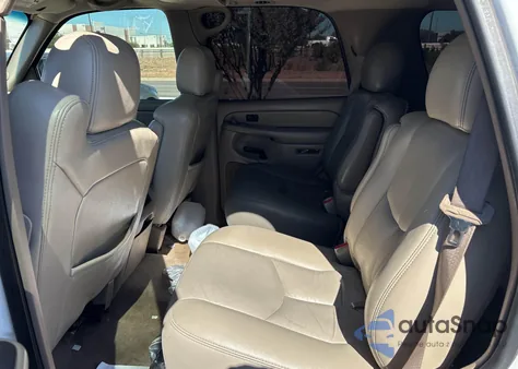 2006 Chevrolet Tahoe C1500 из США, поврежденный, VIN 1GNEC13T56R103077